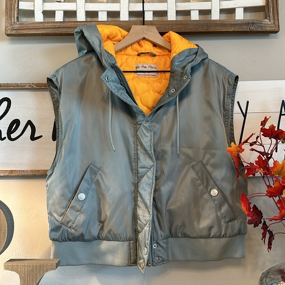 We The Free Vest 💛🥶💛 - Picture 12 of 12